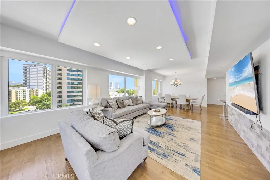 10520 Wilshire Blvd Unit 902, Los Angeles, CA 90024 - Main photo, Los Angeles, CA