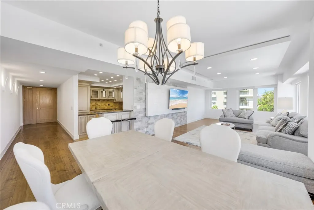 10520 Wilshire Blvd Unit 902, Los Angeles, CA 90024 - Photo 3 of 29, Los Angeles, CA