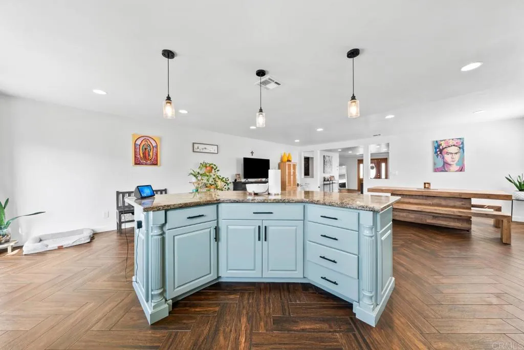 437 Oxford Street, Chula Vista, CA 91911 - Photo 5 of 16, Chula Vista, CA