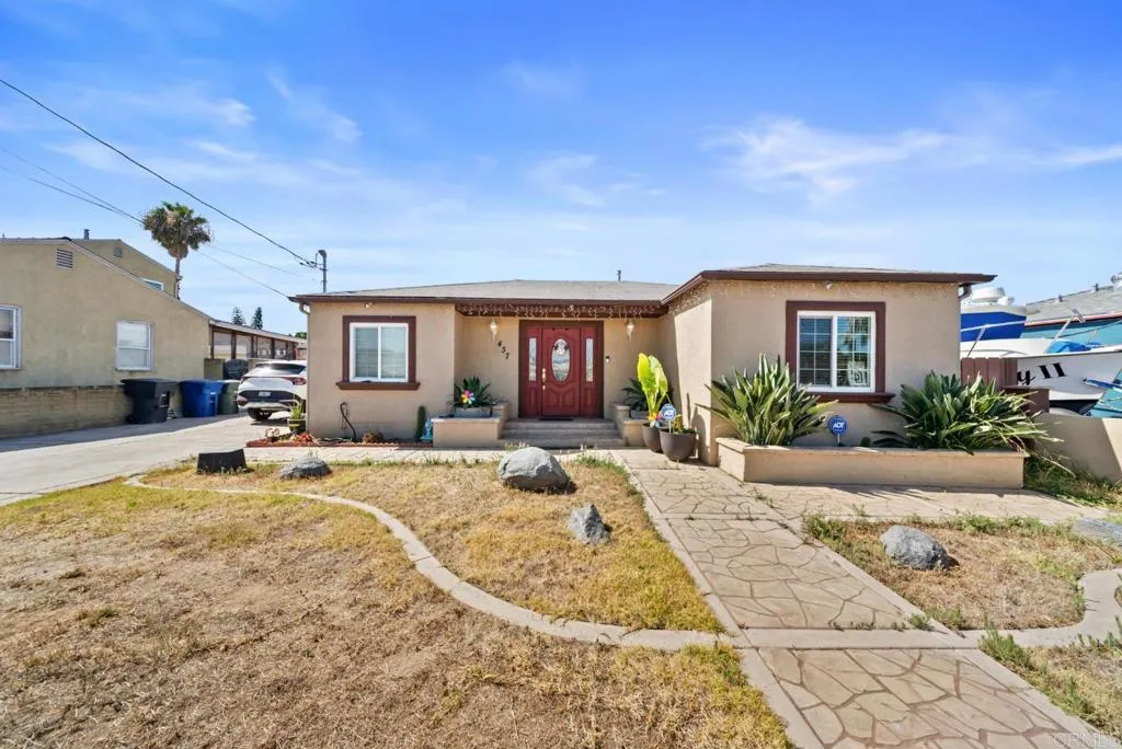 437 Oxford Street, Chula Vista, CA 91911 - Photo 2 of 16, Chula Vista, CA