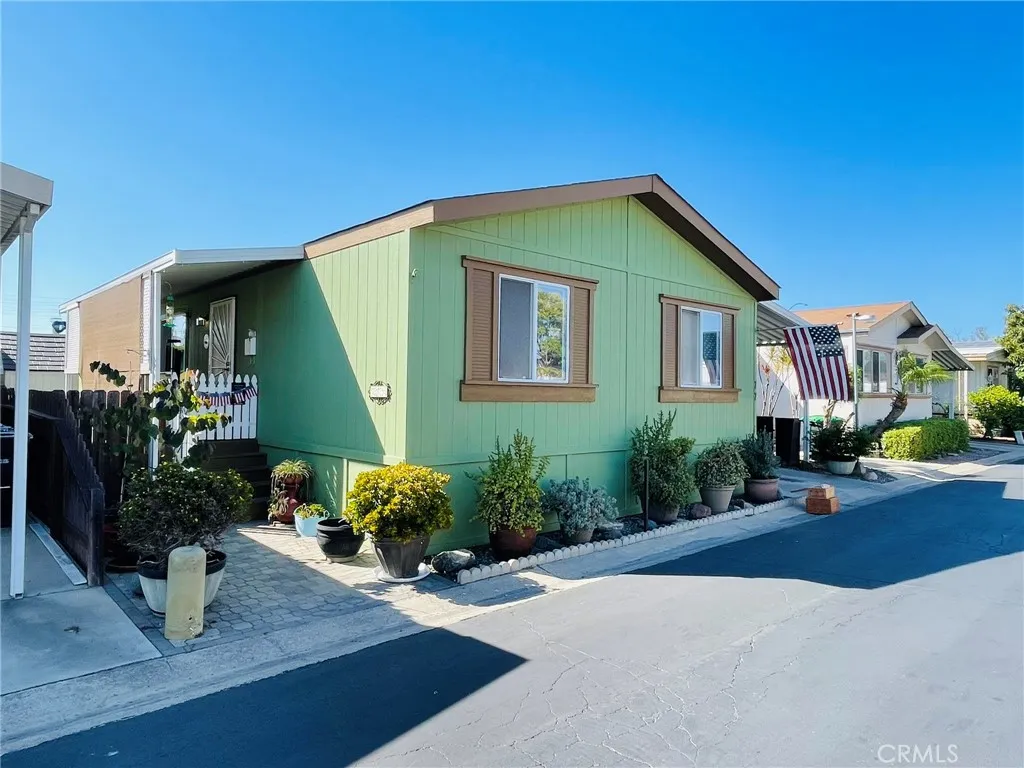 77 Seville, Tustin, CA 92780 - Photo 3 of 23, Tustin, CA
