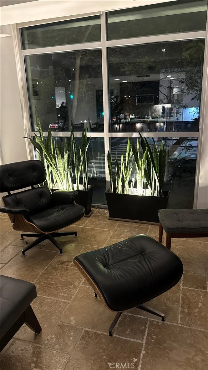 https://cdn.realtyfeed.com/cdn/127/306750284/7b6a70e7e8d43f9bd3e7f1f3fc2bd9b8.webp