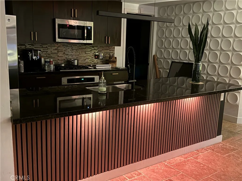 https://cdn.realtyfeed.com/cdn/127/306750284/90b2045c953ebc56de8c8f3989e7a8bd.webp