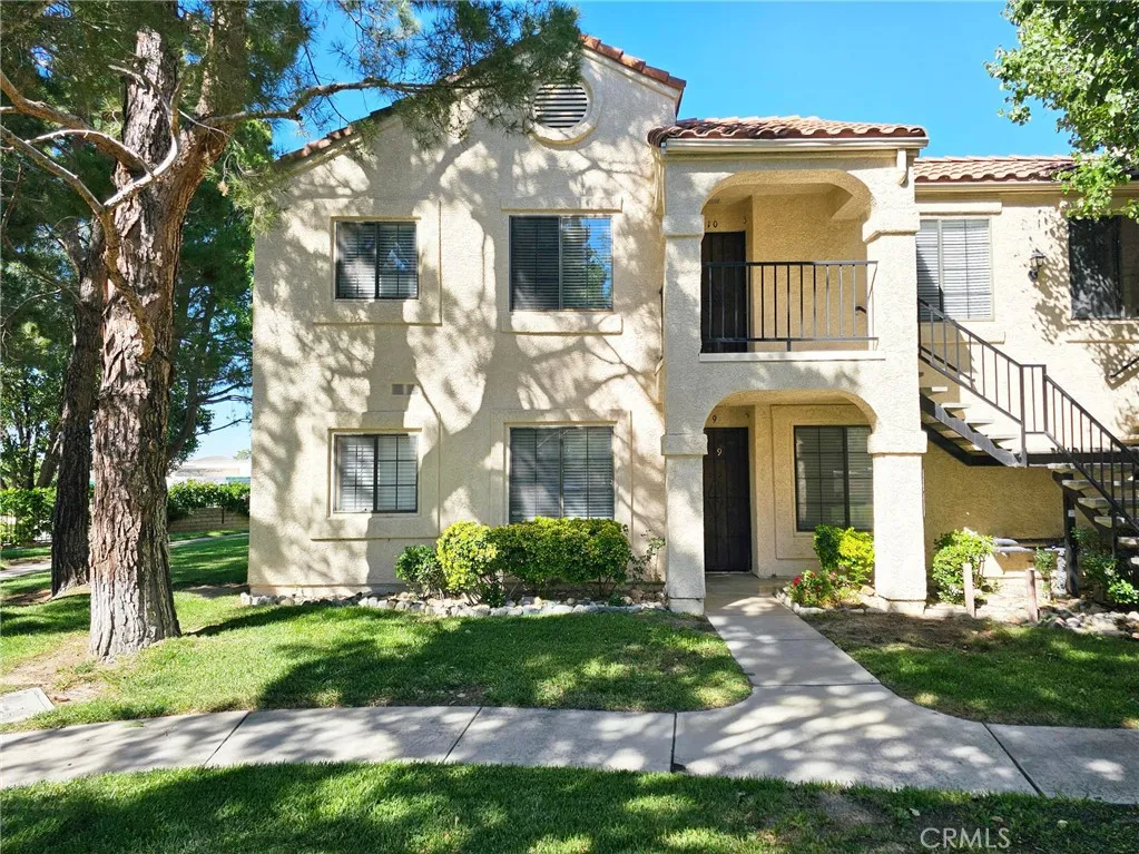 2554 Olive Drive Unit 10, Palmdale, CA 93550 - Main photo, Palmdale, CA