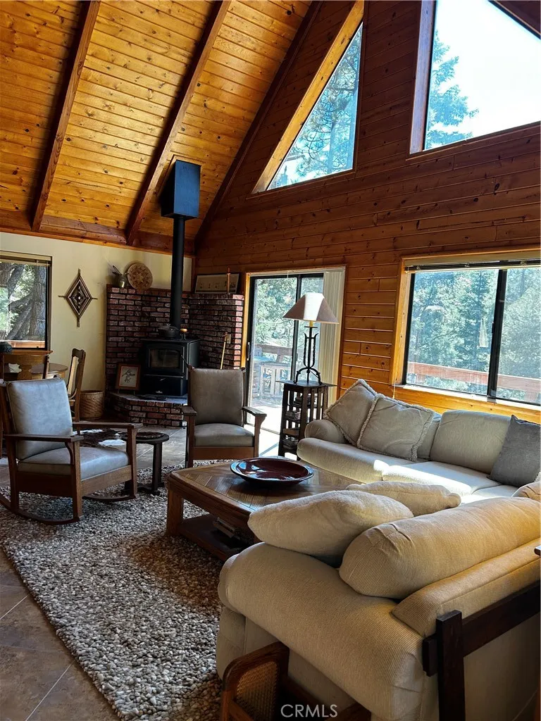 15009 Chestnut Court, Pine Mountain Club, CA 93222 - Photo 5 of 24, Pine Mountain Club, CA