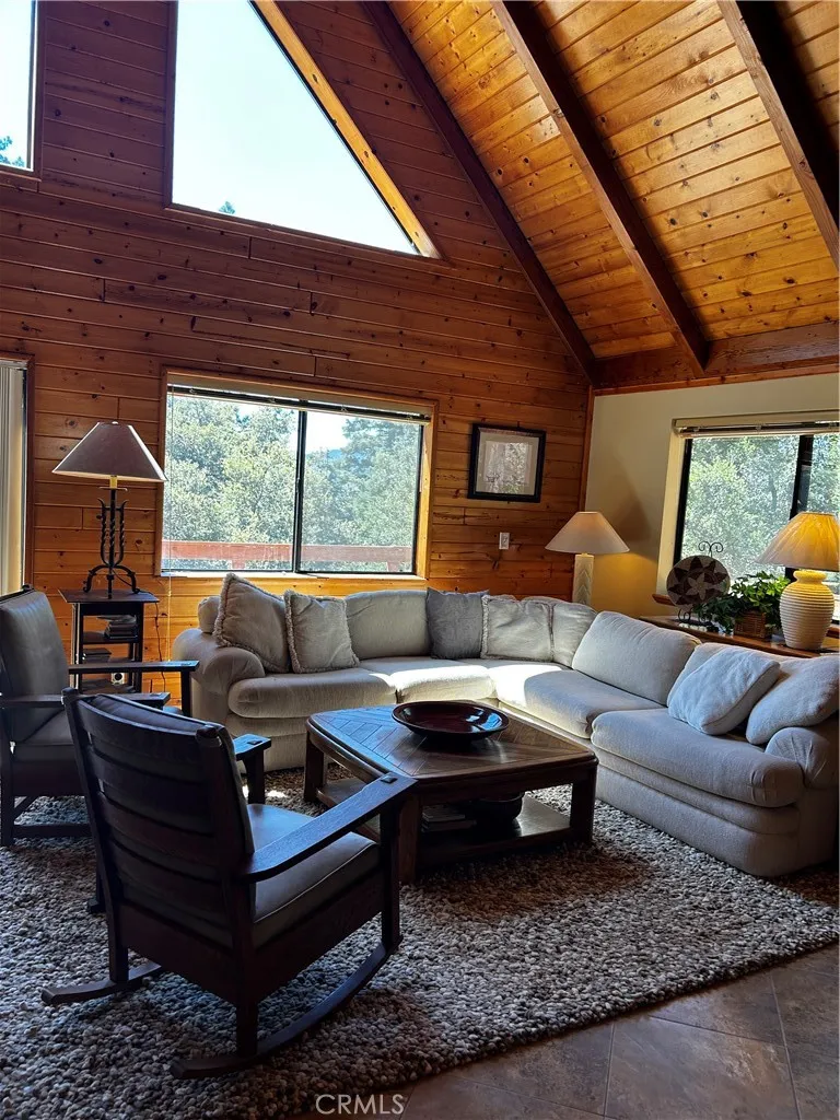 15009 Chestnut Court, Pine Mountain Club, CA 93222 - Photo 4 of 24, Pine Mountain Club, CA