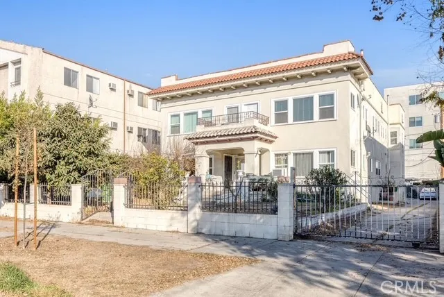 548 N Kenmore, Los Angeles, CA 90004 - Photo 2 of 18, Los Angeles, CA