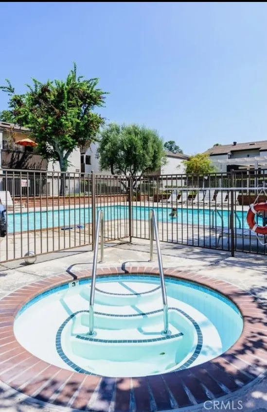 https://cdn.realtyfeed.com/cdn/127/306750342/048cd8787903f13c51e30673dc885406.webp