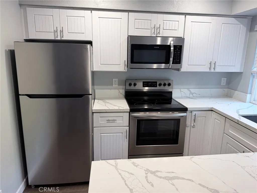 8085 Caminito De Pizza Unit S, San Diego, CA 92108 - Photo 4 of 29, San Diego, CA