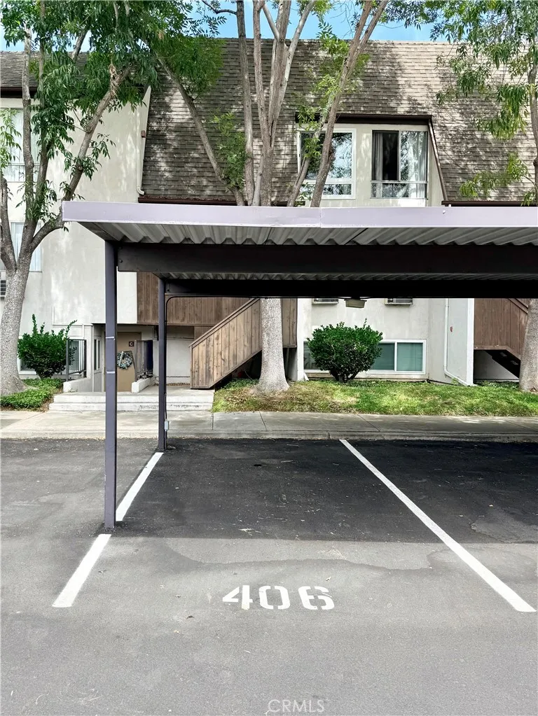 https://cdn.realtyfeed.com/cdn/127/306750342/932f8acfcd726a68aabaeffa58068948.webp