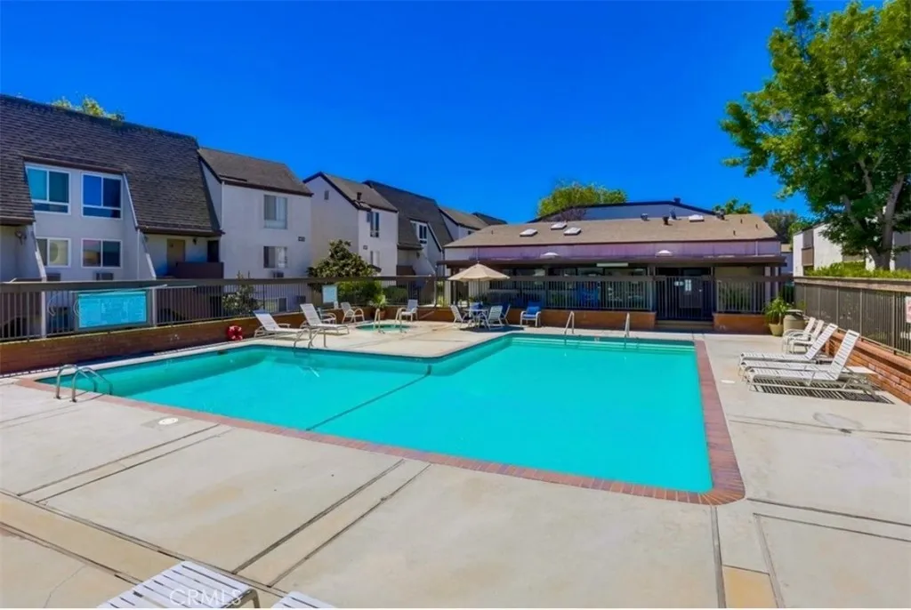 https://cdn.realtyfeed.com/cdn/127/306750342/bdd5d9fddd1610f5a9280d509cfc5d33.webp