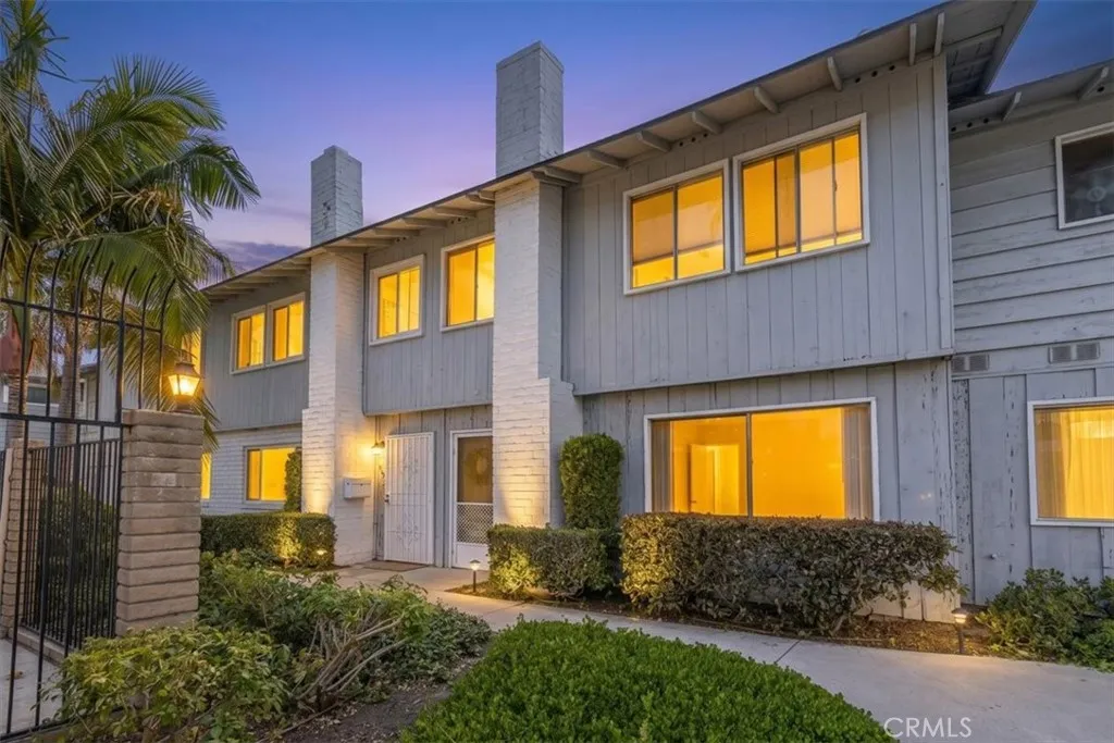 1310 N Placentia, Fullerton, CA 92831 - Photo 2 of 38, Fullerton, CA