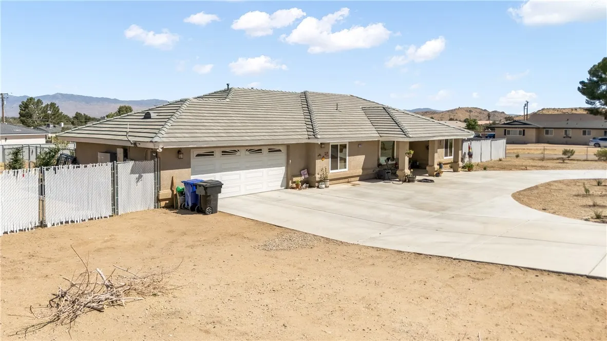 16209 Serrano Road, Apple Valley, CA 92307 - Photo 3 of 36, Apple Valley, CA