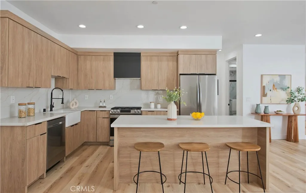 542 N Serrano Avenue, Los Angeles, CA 90004 - Photo 5 of 19, Los Angeles, CA