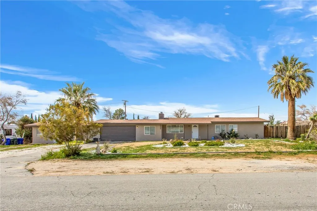 15944 Wintun Road, Apple Valley, CA 92307 - Photo 4 of 53, Apple Valley, CA