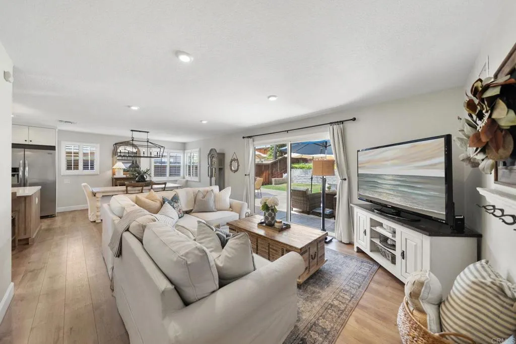 https://cdn.realtyfeed.com/cdn/127/306750367/56421b1d8640d119605aacef09e11956.webp