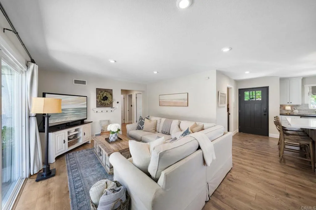 https://cdn.realtyfeed.com/cdn/127/306750367/c8944d79946071650e0f73ff7f84ca4b.webp