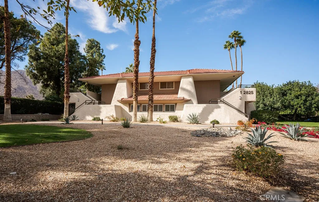 2825 N Los Felices #205 Unit 205, Palm Springs, CA 92262 - Photo 2 of 18, Palm Springs, CA