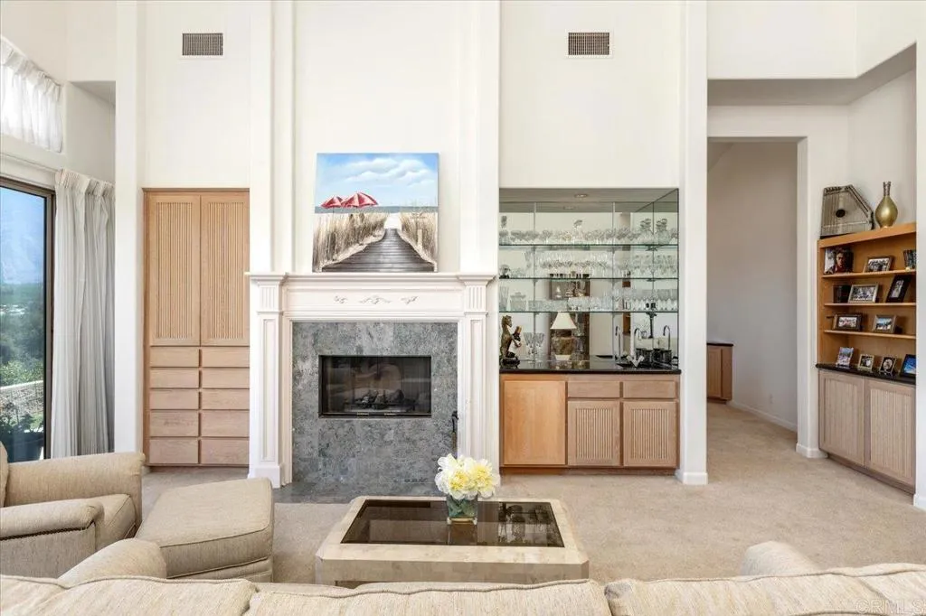 https://cdn.realtyfeed.com/cdn/127/306750408/3dbd335e171e7d4f31e51d8ce8653b51.webp