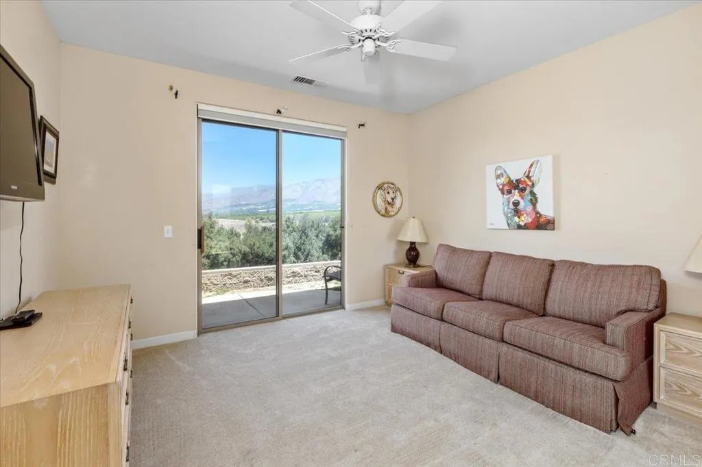 https://cdn.realtyfeed.com/cdn/127/306750408/e4bbd05459ff6ddd29c030d149259e57.webp