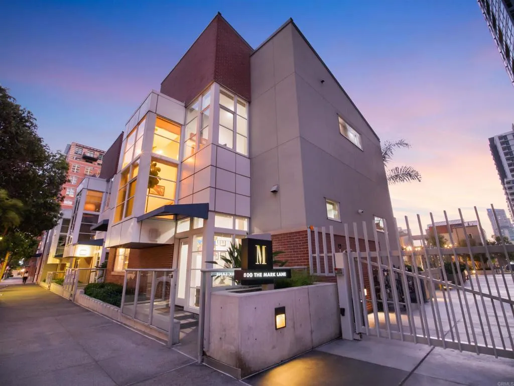 540 9th Avenue Unit Th104, San Diego, CA 92101 - Main photo, San Diego, CA