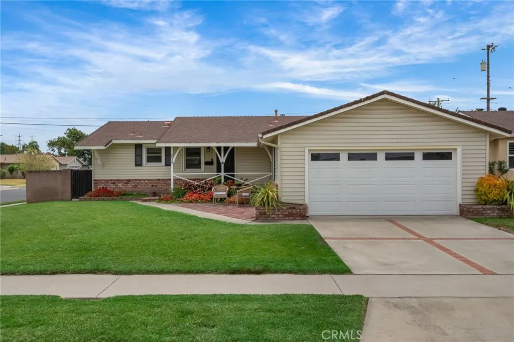 8534 Phlox Drive, Buena Park, CA 90620 - Main photo, Buena Park, CA