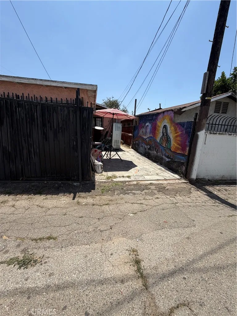 907 N Mott Street, Los Angeles, CA 90033 - Photo 5 of 22, Los Angeles, CA
