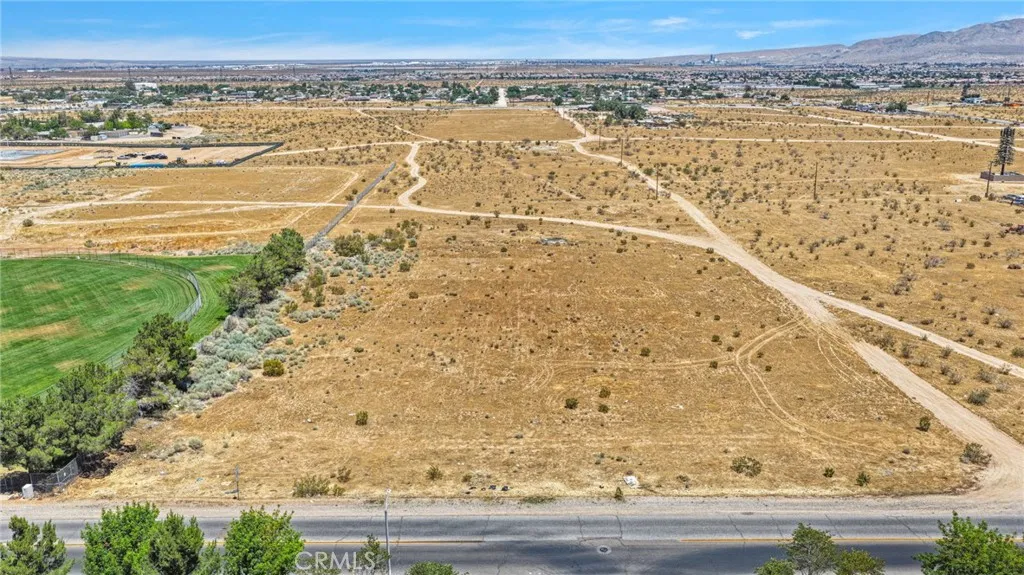 13702 Del Cerro, Victorville, CA 92392 - Photo 3 of 11, Victorville, CA
