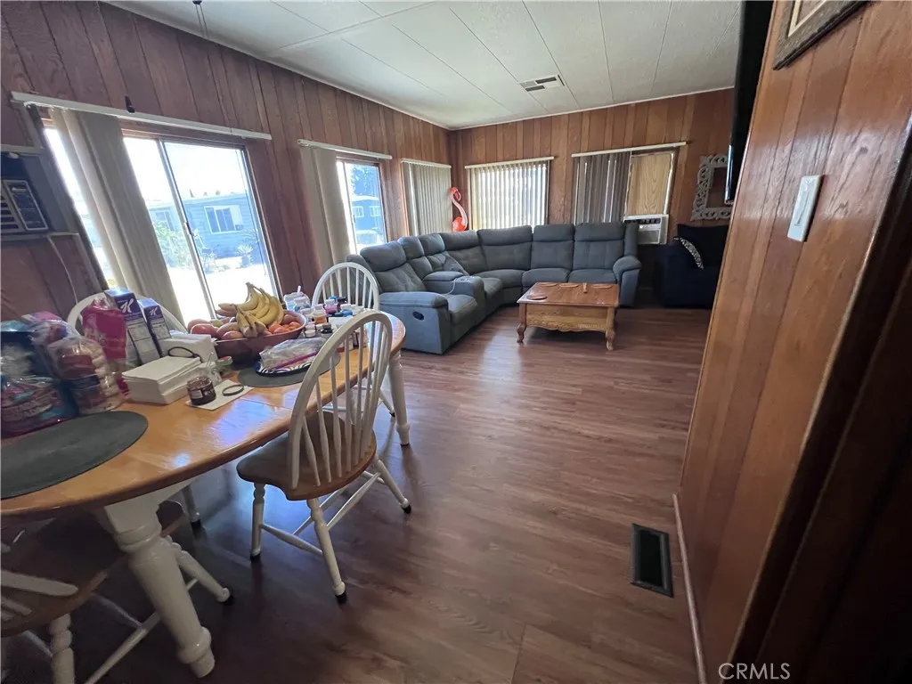 46 Roud Table, Riverside, CA 92507 - Photo 3 of 13, Riverside, CA