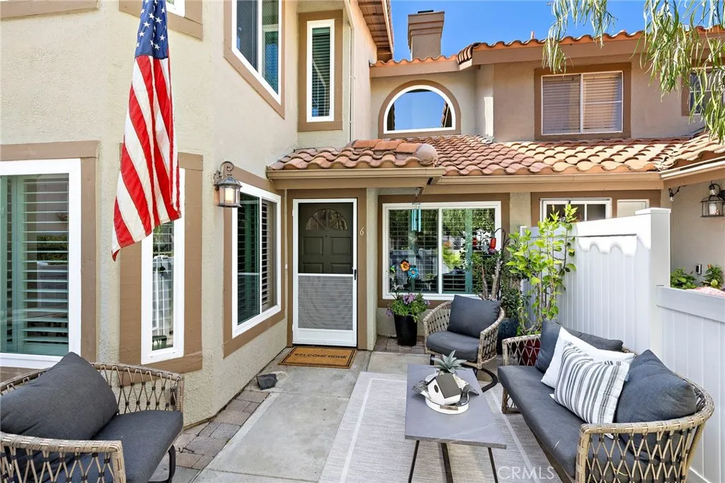 6 Vista Cielo, Rancho Santa Margarita, CA 92688 - Main photo, Rancho Santa Margarita, CA