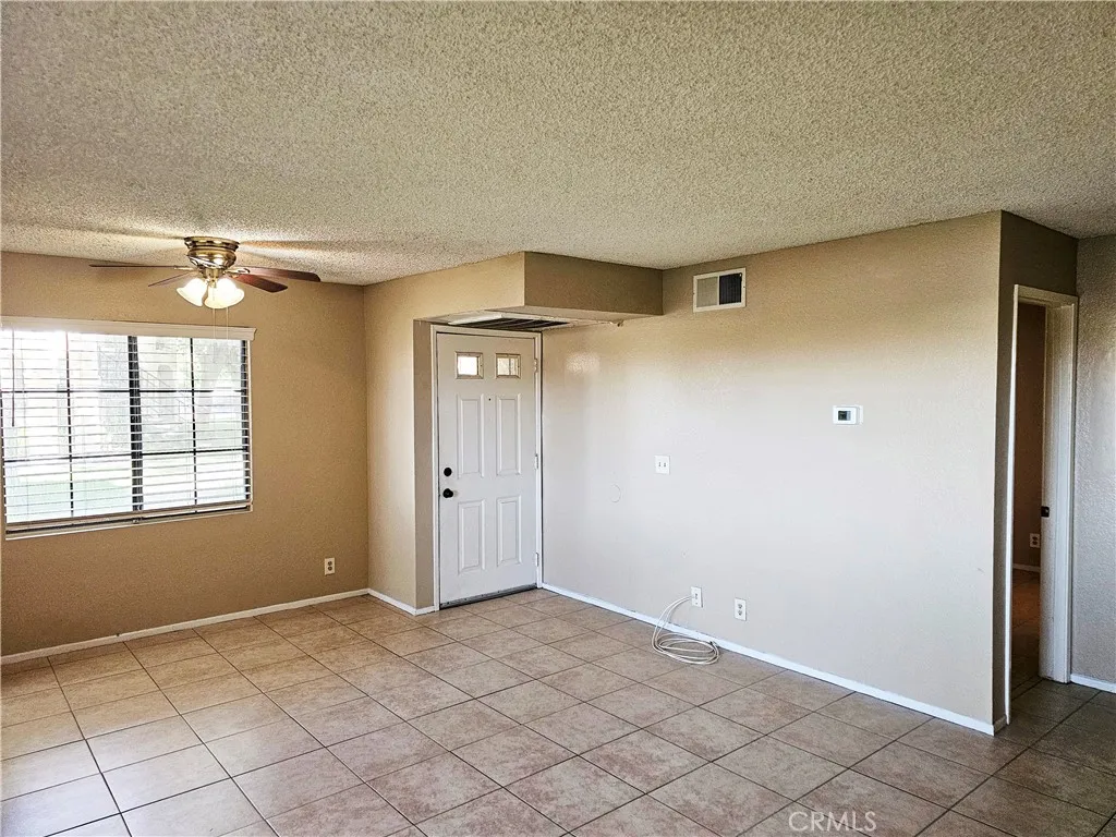 2554 Olive Drive Unit 19, Palmdale, CA 93550 - Photo 3 of 24, Palmdale, CA