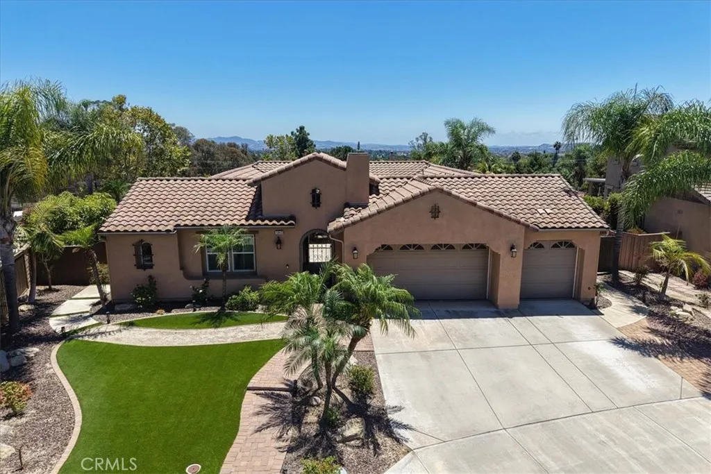 1943 James Gaynor, Fallbrook, CA 92028 - Photo 2 of 69, Fallbrook, CA