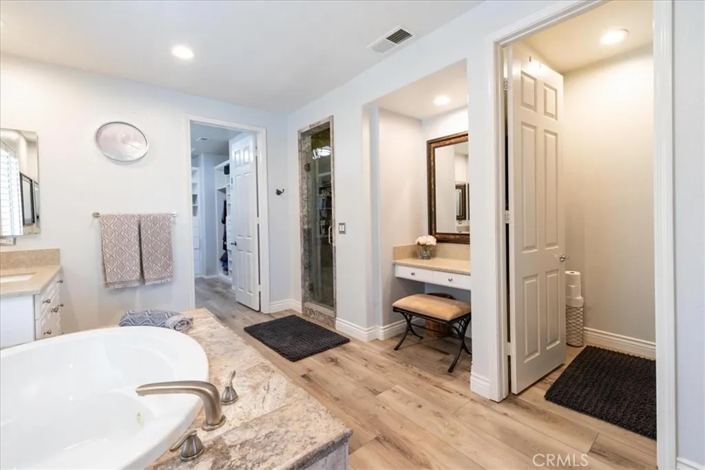 https://cdn.realtyfeed.com/cdn/127/306750452/4adea2de07dd57480a172c6d101993f9.webp