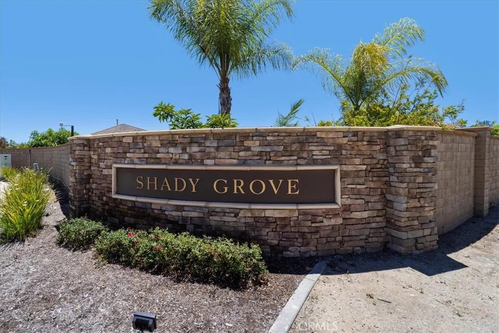 https://cdn.realtyfeed.com/cdn/127/306750452/87aca967822f2f1819219fb26dc435f1.webp