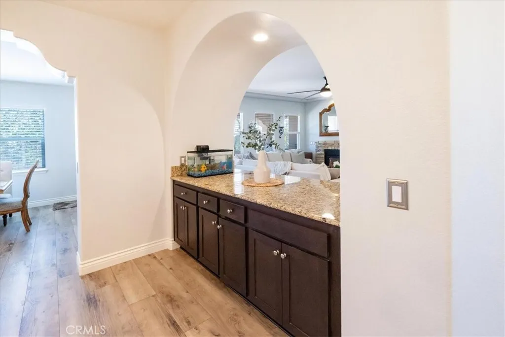 https://cdn.realtyfeed.com/cdn/127/306750452/d5f979f44728be7ed1c9ef3b17aa0eec.webp