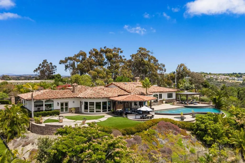 https://cdn.realtyfeed.com/cdn/127/306750454/30a1c35ba9ef45eb9d541dd4d1e3e48c.webp