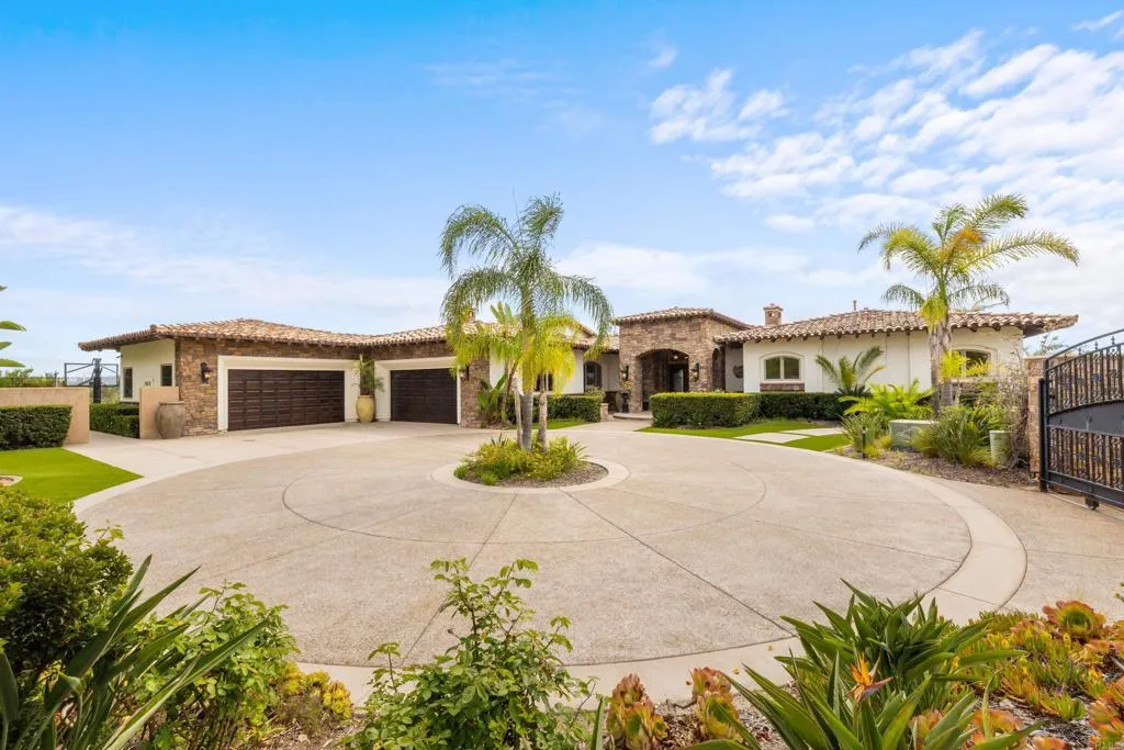https://cdn.realtyfeed.com/cdn/127/306750454/5fb6d7e92f3ea11ea95bcfb9bb0677c2.webp