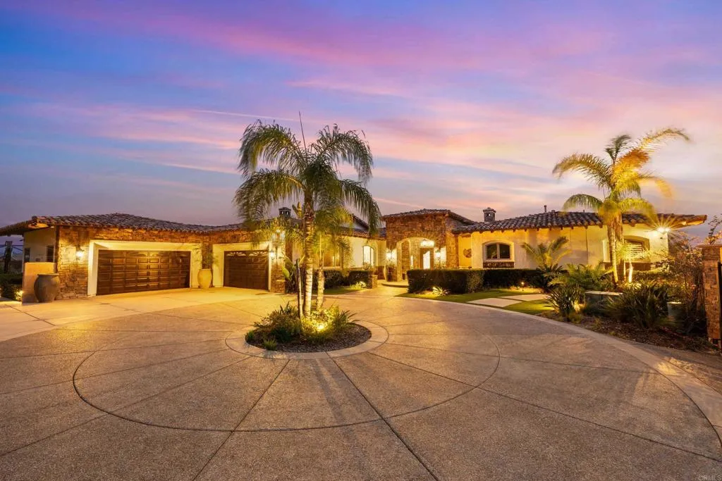 https://cdn.realtyfeed.com/cdn/127/306750454/6af259cc04154f82f368904d6427b61c.webp