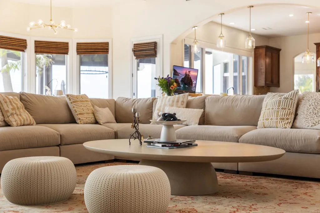 https://cdn.realtyfeed.com/cdn/127/306750454/a4c9d2e951baaf177777caa1b6f2dc65.webp