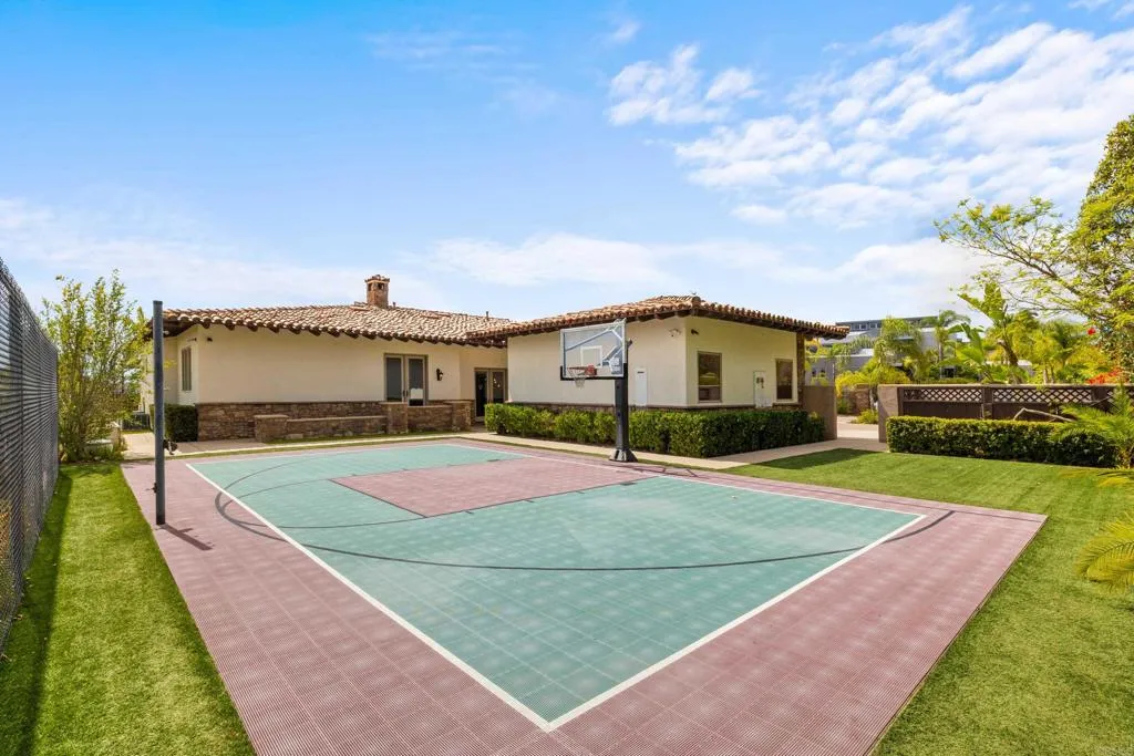 https://cdn.realtyfeed.com/cdn/127/306750454/b0956d02df67e5f3bd8754a1afb6417f.webp