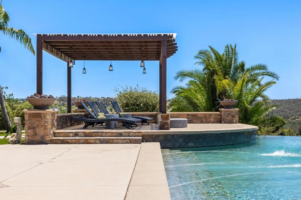 https://cdn.realtyfeed.com/cdn/127/306750454/bd2bfb6043cde9f071a18c3b65b29834.webp