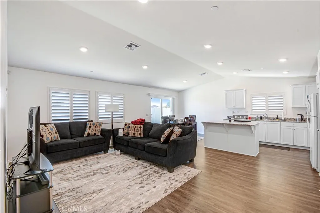 584 Directo, San Jacinto, CA 92583 - Photo 2 of 20, San Jacinto, CA