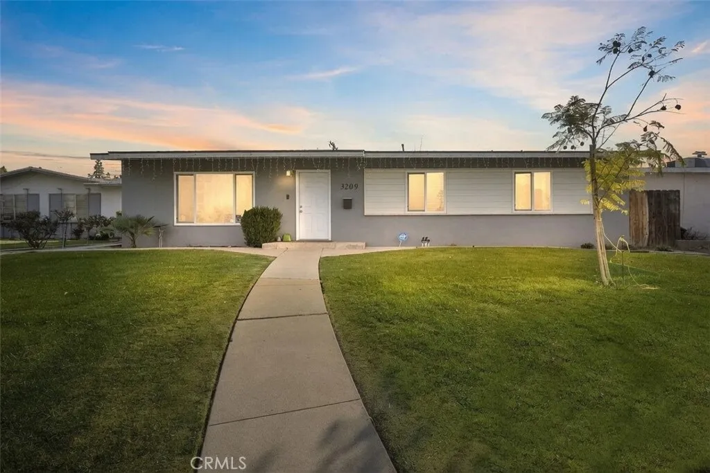 3209 Idaho, Bakersfield, CA 93305 - Main photo, Bakersfield, CA