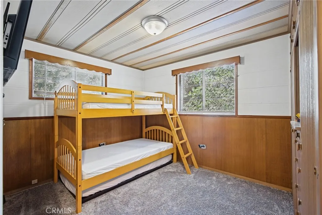 32800 Willow, Running Springs, CA 92382 - Photo 5 of 14, Running Springs, CA