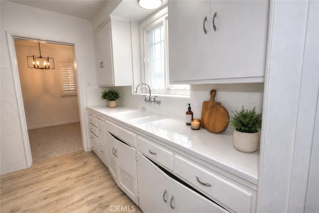 8725 S Gramercy Place, Los Angeles, CA 90047 - Photo 5 of 36, Los Angeles, CA
