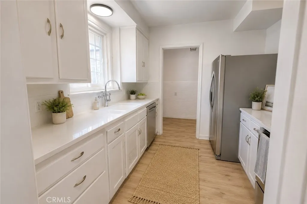 8725 S Gramercy Place, Los Angeles, CA 90047 - Photo 4 of 36, Los Angeles, CA