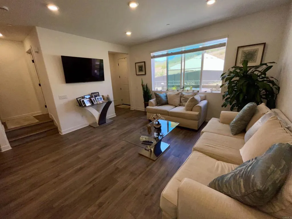 Photo #8: PTP2604773 Listing: Photo #8