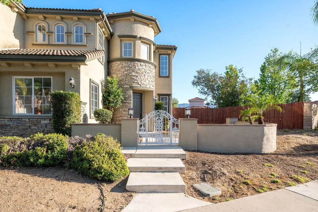 31501 Stoney Creek Drive, Lake Elsinore, CA 92532 - Photo 4 of 67, Lake Elsinore, CA