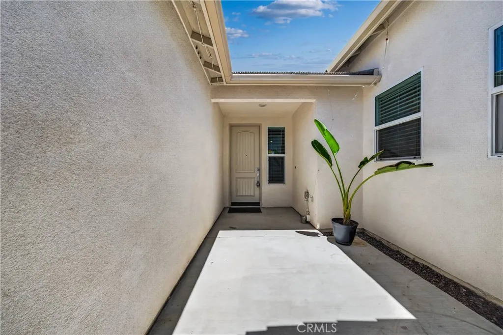 9019 Black Thorn Street, Jurupa Valley, CA 92509 - Photo 5 of 53, Jurupa Valley, CA