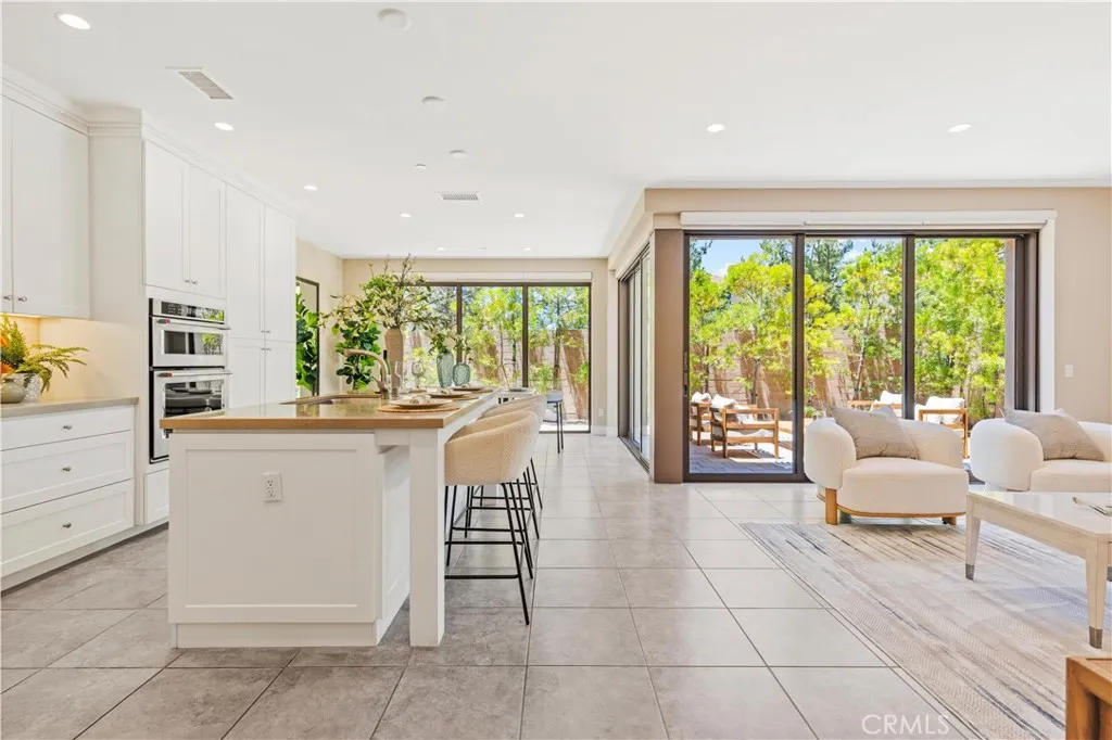 125 Della, Irvine, CA 92602 - Photo 5 of 42, Irvine, CA